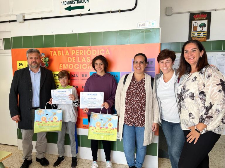 Berta Lóciga y Álvaro Tomé ganan el Certamen de Relatos ‘Déjame que te cuente’ de la V Semana de la Infancia