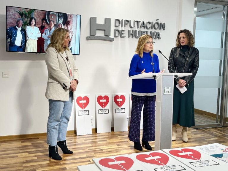 Diputación, Ayuntamiento de Huelva y UHU se unen parfa celebrar el Día contra la Violencia de Género