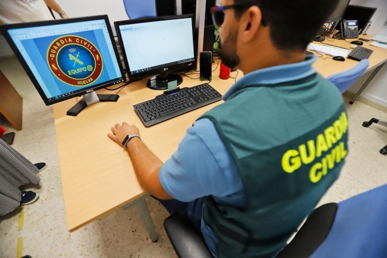 Estafan casi 5.000 euros a una empresa de Ayamonte suplantando en internet la identidad de otra