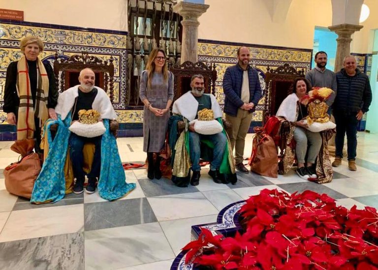 Ayamonte corona a sus tres Reyes Magos