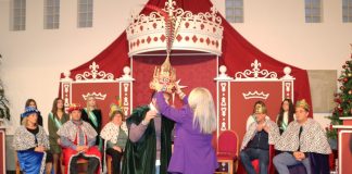 El Ayuntamiento corona a los Reyes Magos de Cartaya y El Rompido, a los que encarga repartir ilusión y magia