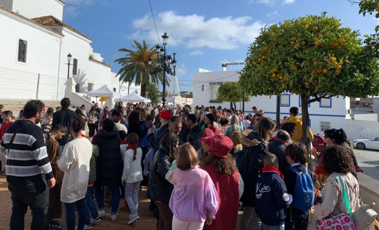 La Villa de Ayamonte vive su tradicional mercado navideño