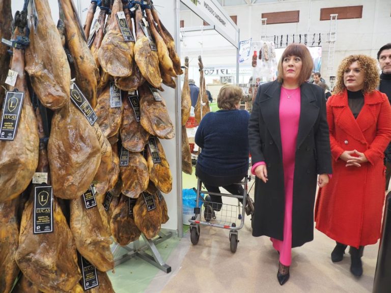Abre la Feria del Jamón de Castillejos propiciando un auténtico festival del ibérico todo el fin de semana