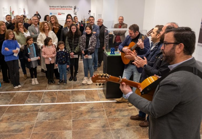 La Diputación de Huelva acoge una muestra de Belenes que representa la diversidad cultural alrededor del mundo