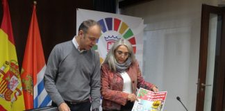 El IV Concurso de Escaparates Navideños de Cartaya duplica sus premios para «apoyar al comercio local»