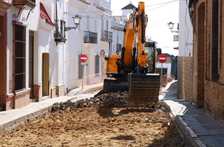 Cartaya acomete la reparación de las calles Otero y Santo Cristo