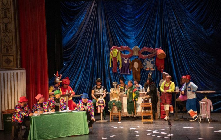 ‘Los Cabritos’ pregona con desparpajo el Carnaval de Ayamonte