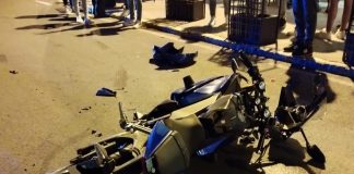 Un conductor huye en Ayamonte tras chocar con una moto y dejar a su ocupante tirado en mitad de la calle