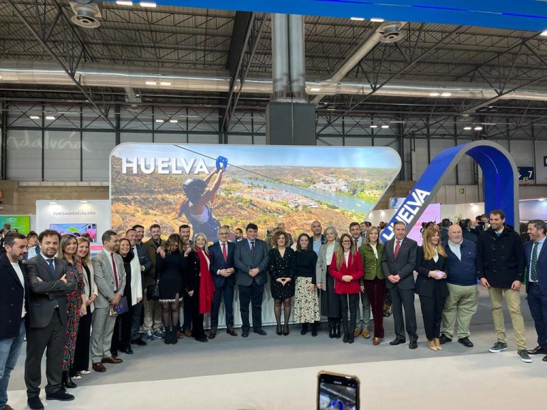 La provincia de Huelva presenta en Fitur una nueva marca de destino y la experiencia única: ‘Pueblos Gigantes’