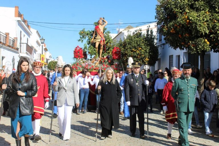 Cartaya acompaña a San Sebastián en su salida procesional