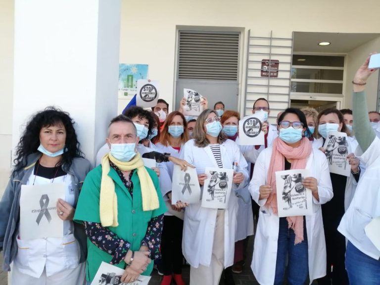 <strong>El PSOE se suma a la repulsa generalizada de la provincia de Huelva contra las agresiones a sanitarios</strong>