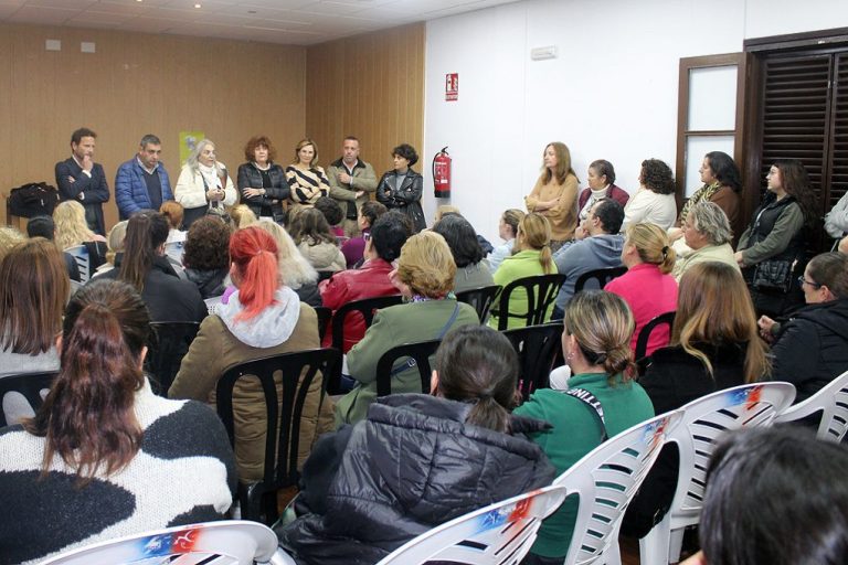 <strong>Cartaya es uno de los primeros municipios andaluces que asume la gestión pública y directa de la Ayuda a Domicilio</strong>