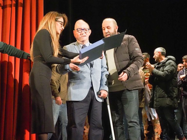 Ayamonte homenajea al histórico carnavalero Manolo Gamero