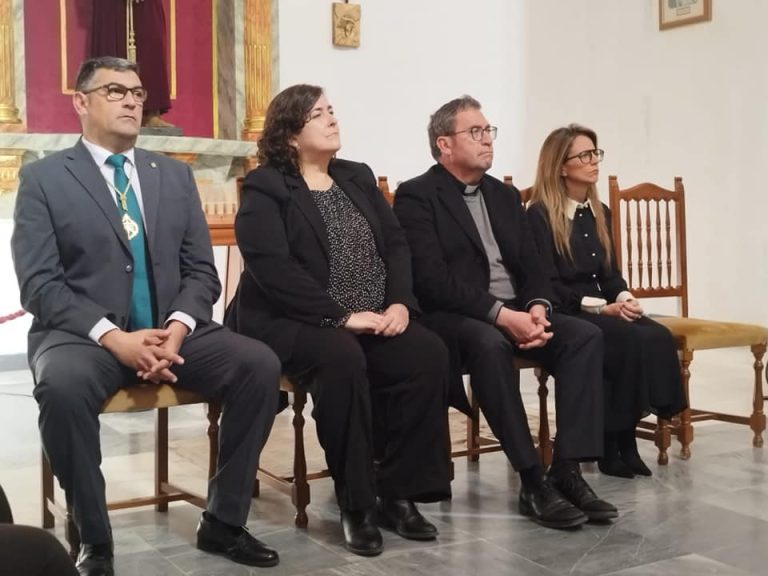 Presentado el álbum oficial de la Semana Santa de Ayamonte 2023
