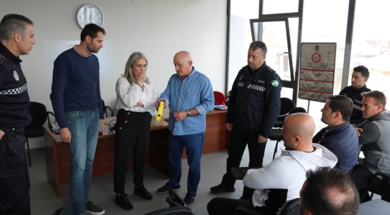 La Policía Local de Cartaya estrena dispositivos de inmovilización por descarga eléctrica