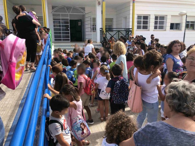 Más de 240 alumnos de un colegio de Cartaya se quedan este martes sin servicio de comedor