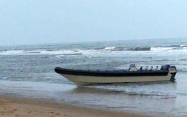 Dos detenidos tras la persecución de dos ‘narcolanchas’ en aguas de Punta Umbría