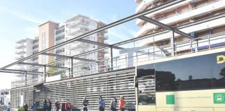 Ayuntamiento de Punta Umbría y vecinos de El Portil exigen más conexiones por autobús entre ambos núcleos