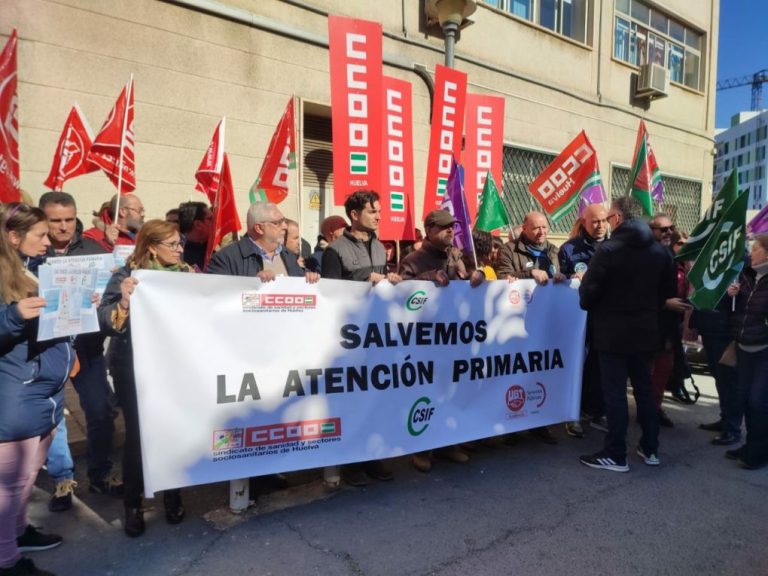 <strong>Nueva concentración en Huelva para exigir a la Junta mejoras en la Atención Primaria</strong>