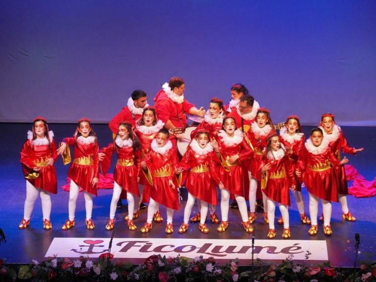 ‘La banda de los Gaviotas’ y ‘Cantera, candela viva’ se imponen en el I Concurso Infantil y Juvenil del Carnaval de Isla Cristina