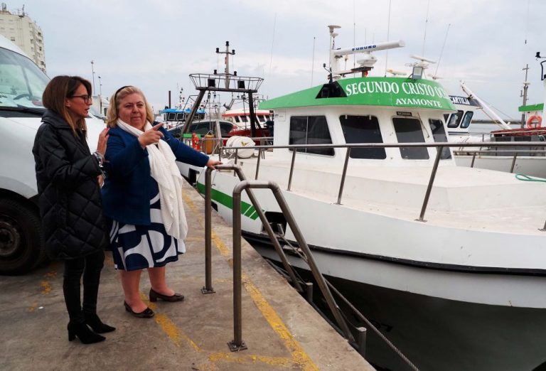 <strong>Aguilera muestra su «total apoyo» en Bruselas al sector del «arrastre sostenible» de Ayamonte</strong>
