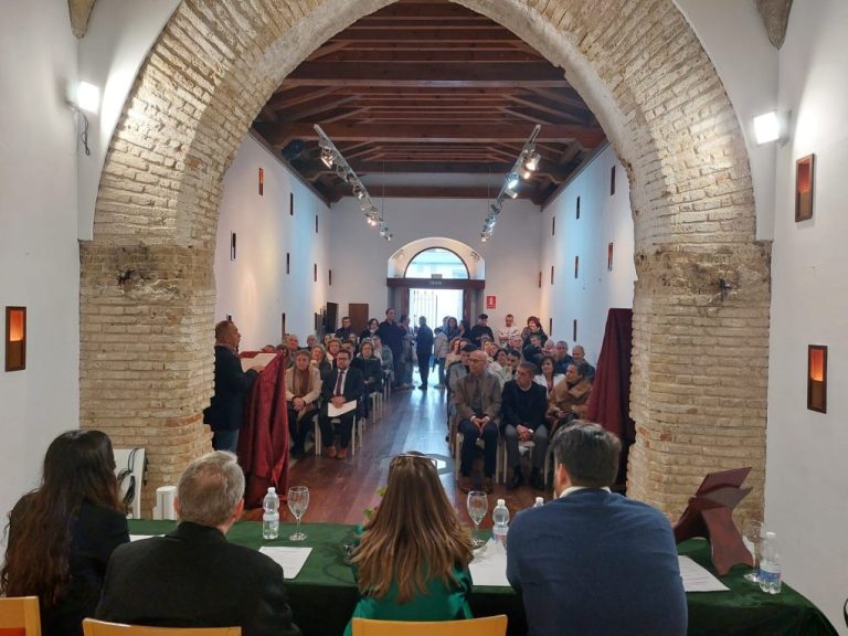 <strong>Lepe inicia su Cuaresma con la presentación del cartel de las tertulias cofrades Último Varal</strong>