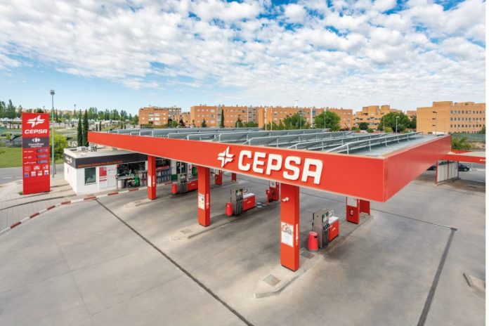 estaciones de servicio con placas solares Cepsa