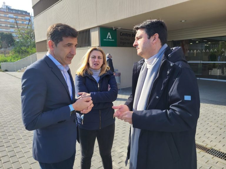 Denuncian la «venta» de la Atención Primaria que lleva a cabo el Gobierno de Moreno Bonilla