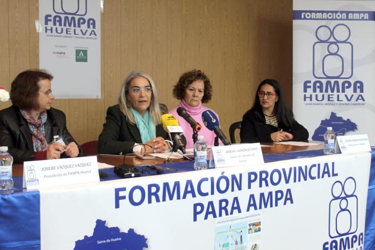 Ampas de toda la provincia abordan en Cartaya «los retos y valores de una escuela pública inclusiva y diversa»