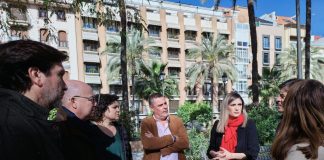 Piden saber «cuántos millones ha repartido a dedo la Junta» a la sanidad privada en Huelva y «a qué empresas»