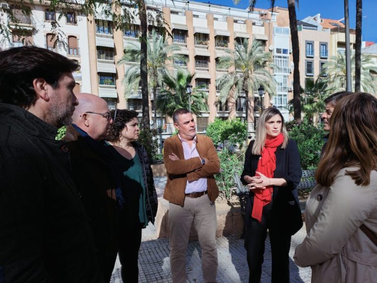 <strong>Piden saber «cuántos millones ha repartido a dedo la Junta» a la sanidad privada en Huelva y «a qué empresas»</strong>