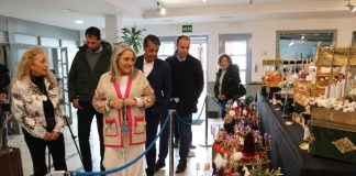 Cartaya acoge una muestra de pasos de Semana Santa en miniatura de Manolo Camacho