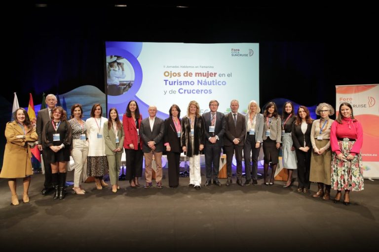 El Puerto de Huelva acoge un foro de Suncruise para convertir Andalucía en destino preferente de cruceros