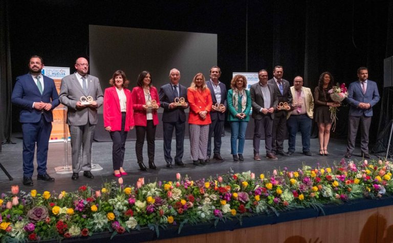 La Palma acoge la II Gala de reconocimientos de Consumo de la provincia de Huelva otorgados por Diputación