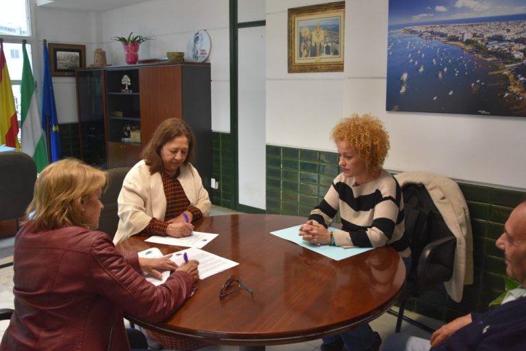 <strong>El Ayuntamiento de Punta Umbría renueva su colaboración con la asociación ARO</strong>