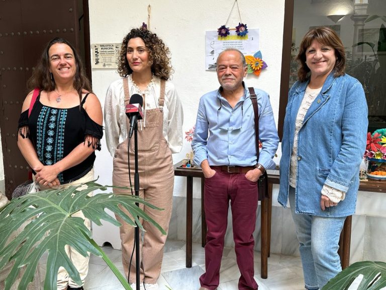 ‘Flores por un tubo’ para luchar en Ayamonte en favor de la salud mental