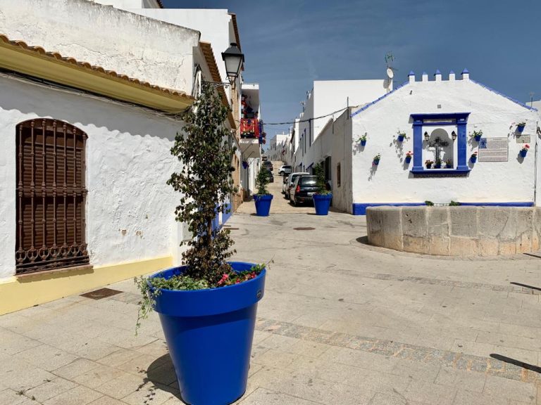 Ayamonte realiza distintas actuaciones de embellecimiento en el Barrio de la Villa