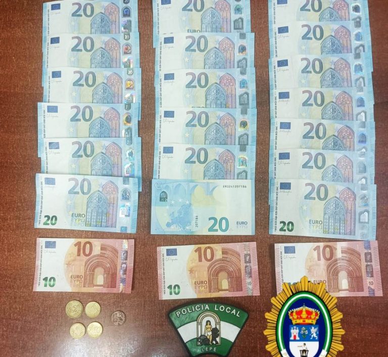 Un joven opositor a la Guardia Civil encuentra en Lepe una cartera con 410 euros y la entrega a la Policía