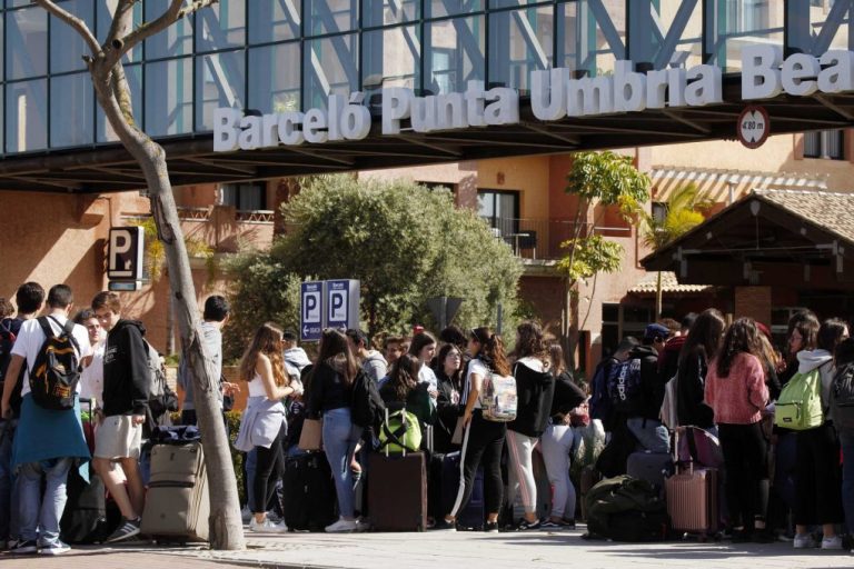<strong>Punta Umbría acoge desde el lunes a más de 6.000 estudiantes portugueses</strong>