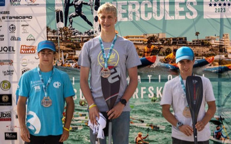 Bronce en Ceuta para el isleño Augusto García Jr. en la primera prueba del Eurotour 2023 de pádel surf