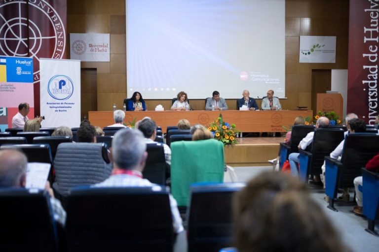 Limón destaca el trabajo de la Asociación onubense de Personas Laringectomizadas por la integración