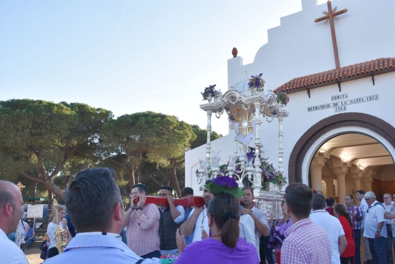 <strong>Punta Umbría otorgará la Medalla de Oro de la ciudad a la hermandad de la Santa Cruz en su 75 Aniversario</strong>