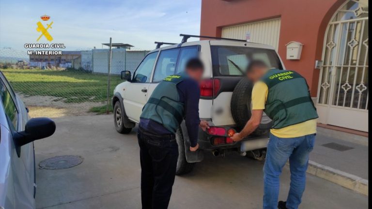 <strong>Esclarecen más de 30 robos de pilotos traseros de vehículos todoterreno en distintos municipios de Huelva</strong>