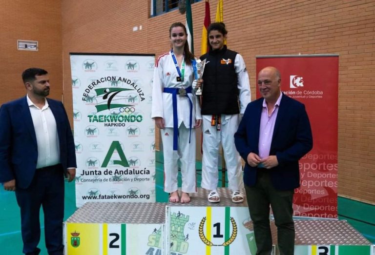 La joven lepera Bella Martín, segunda en el Campeonato de Andalucía Cadete de Taekwondo