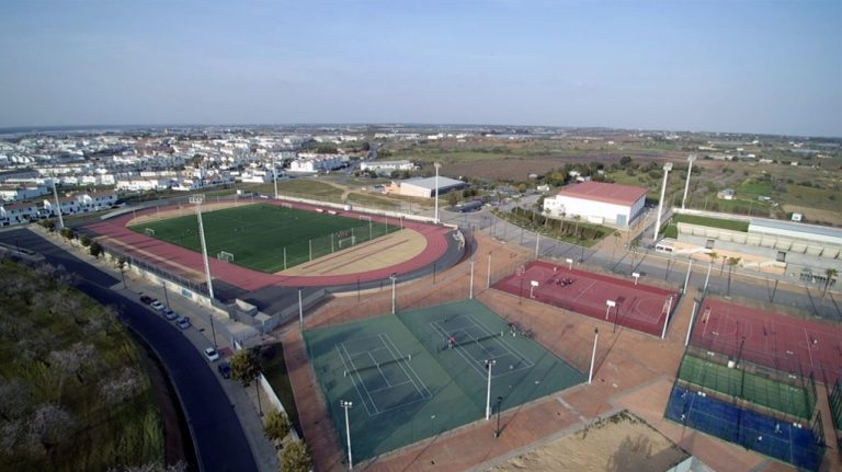 Cartaya modernizará el sistema de luminarias del complejo deportivo