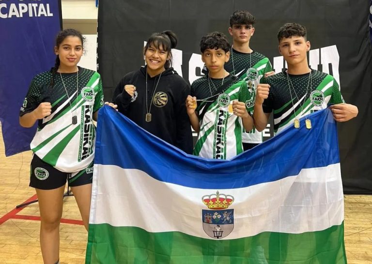 Nueve medallas para los luchadores del Kick Boxing Lepe de la Andaluza en un Open Nacional de Melilla