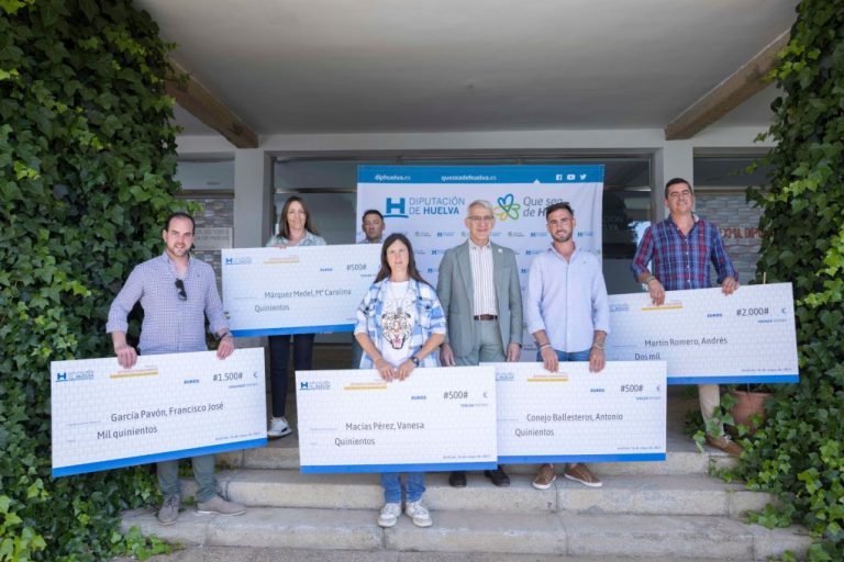 Diputación entrega los galardones del 1º premio a jóvenes ganaderos y del 3º premio a mujeres innovadoras en agricultura