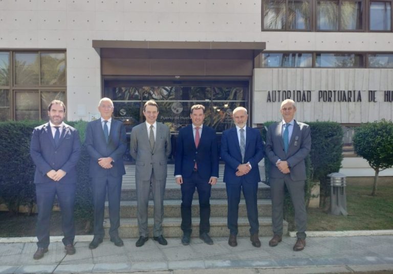 El Puerto de Huelva y Enagás firman un acuerdo para impulsar proyectos de gases renovables