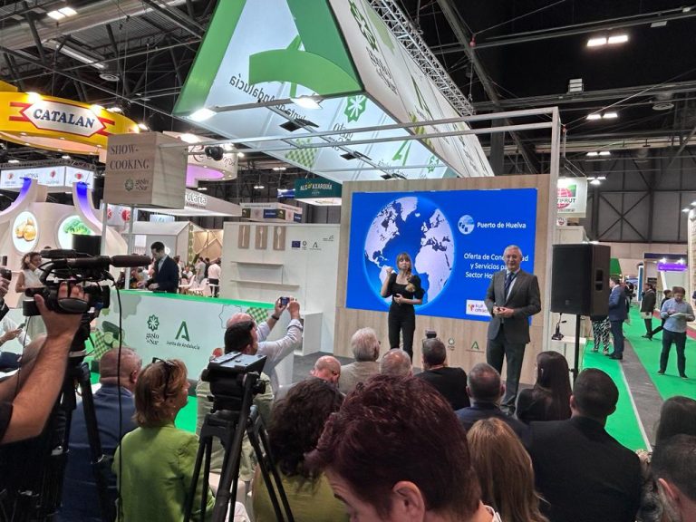 El Puerto de Huelva muestra en Fruit Attraction sus infraestructuras especializadas, servicios logísticos y conectividad con el norte de Europa para impulsar las exportaciones del sector hortofrutícola