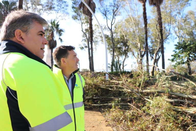 El Puerto de Huelva evalúa la repercusión del temporal y agiliza la reparación de los daños ocasionados